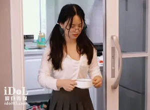Bảo bối về quê ăn tết bị bố dượng xxx vì càng lớn càng ngon