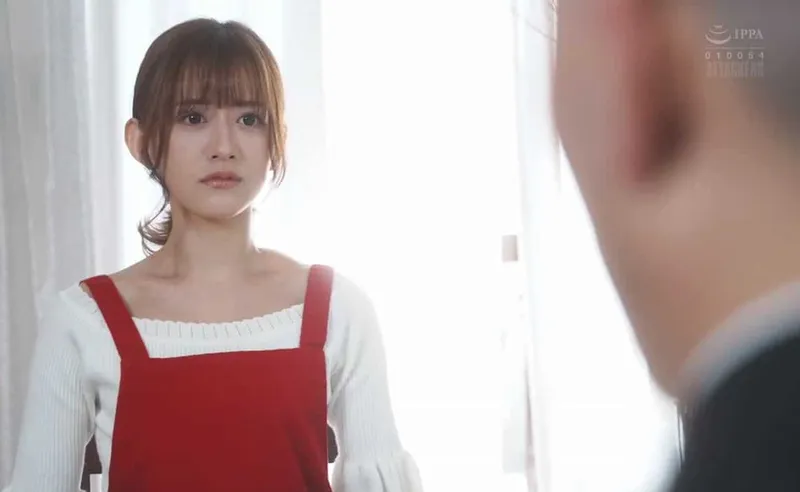 Vợ bán thân xóa nợ cho ông chồng suốt một năm mà ông chồng không hề hay biết